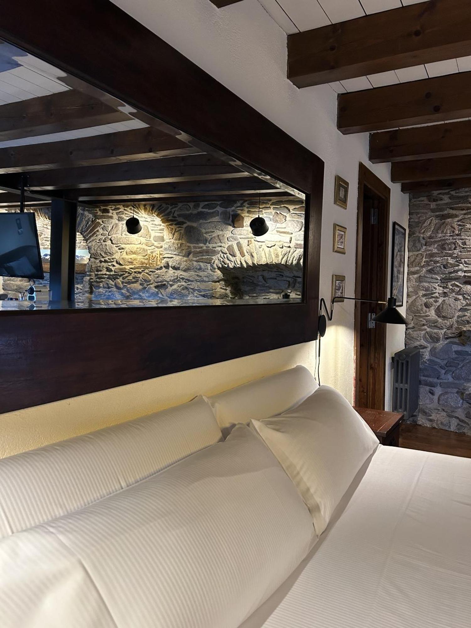 Bed and Breakfast Mas Farner - Adults Only Llivia Camera foto